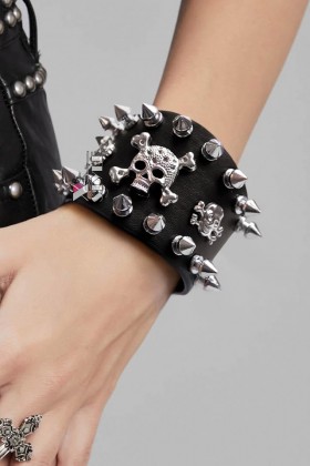 Spiked Leather Bracelet XJ186