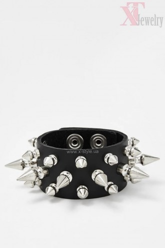 PU Leather Wristband Cuff with Spikes (710192)