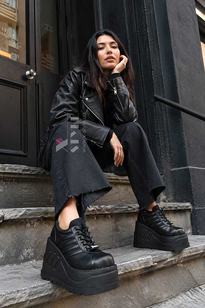 Кроссовки на высокой платформе Demonia