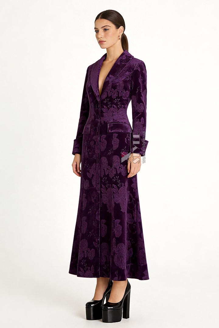 Длинное бархатное платье-пальто с цветочным узором