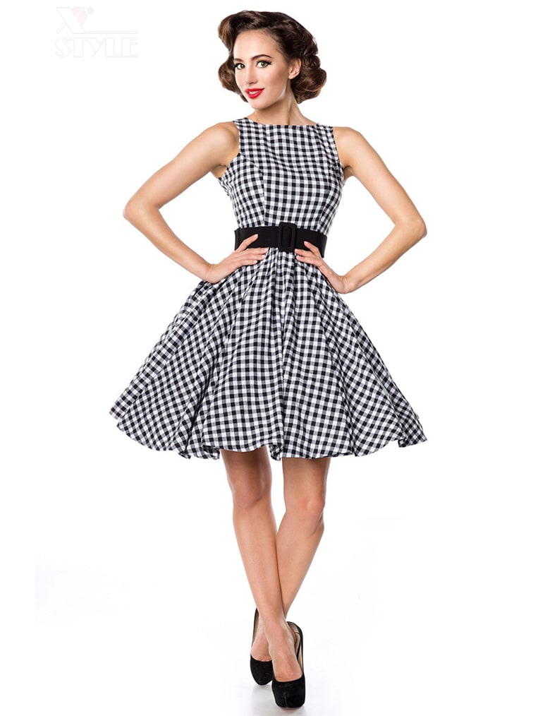 Платье в стиле 50-х с поясом