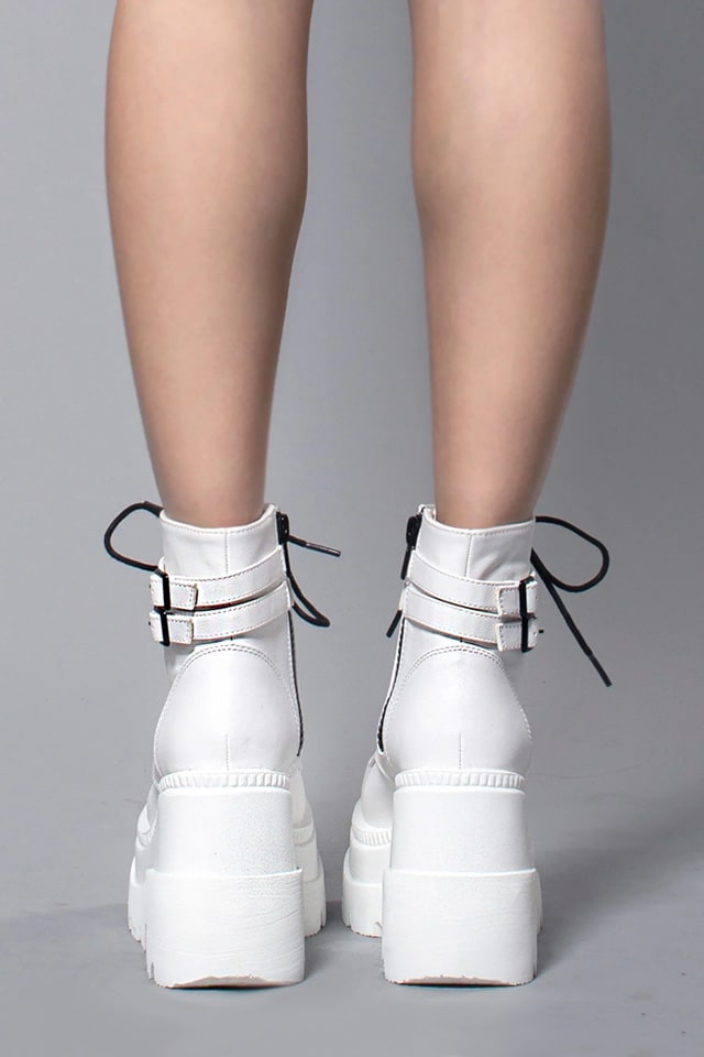 SHAKER White High Platform Boots 