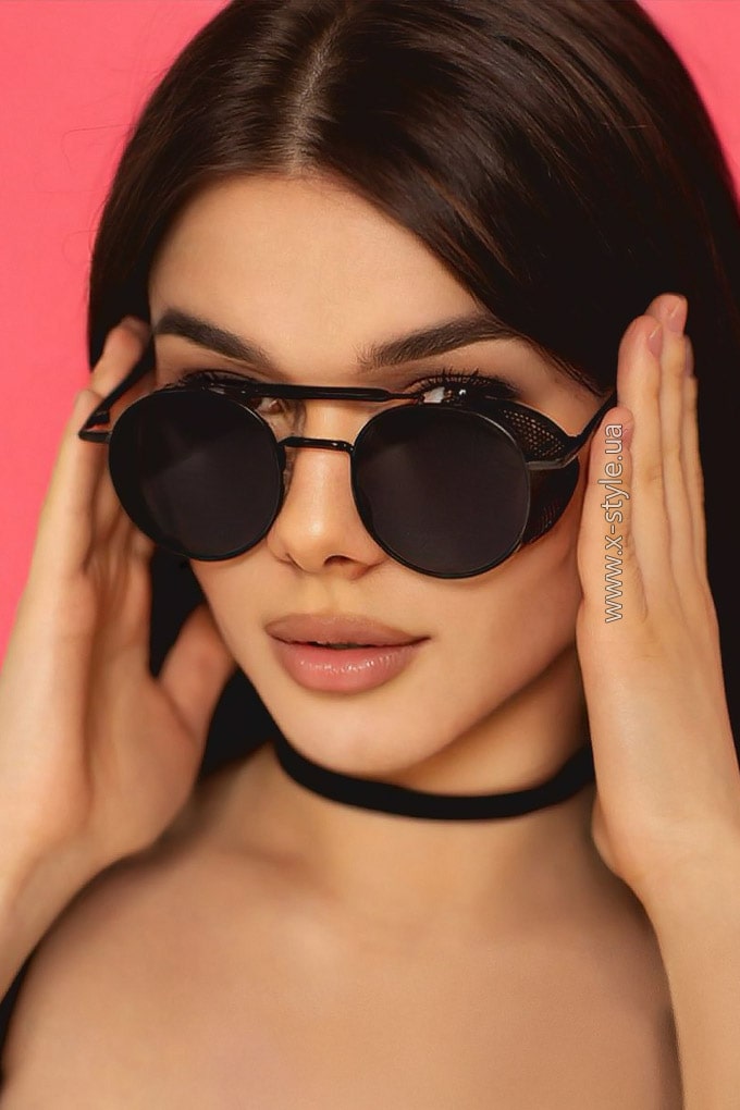 Men's & Women's Sunglasses with Blinkers + Pouch