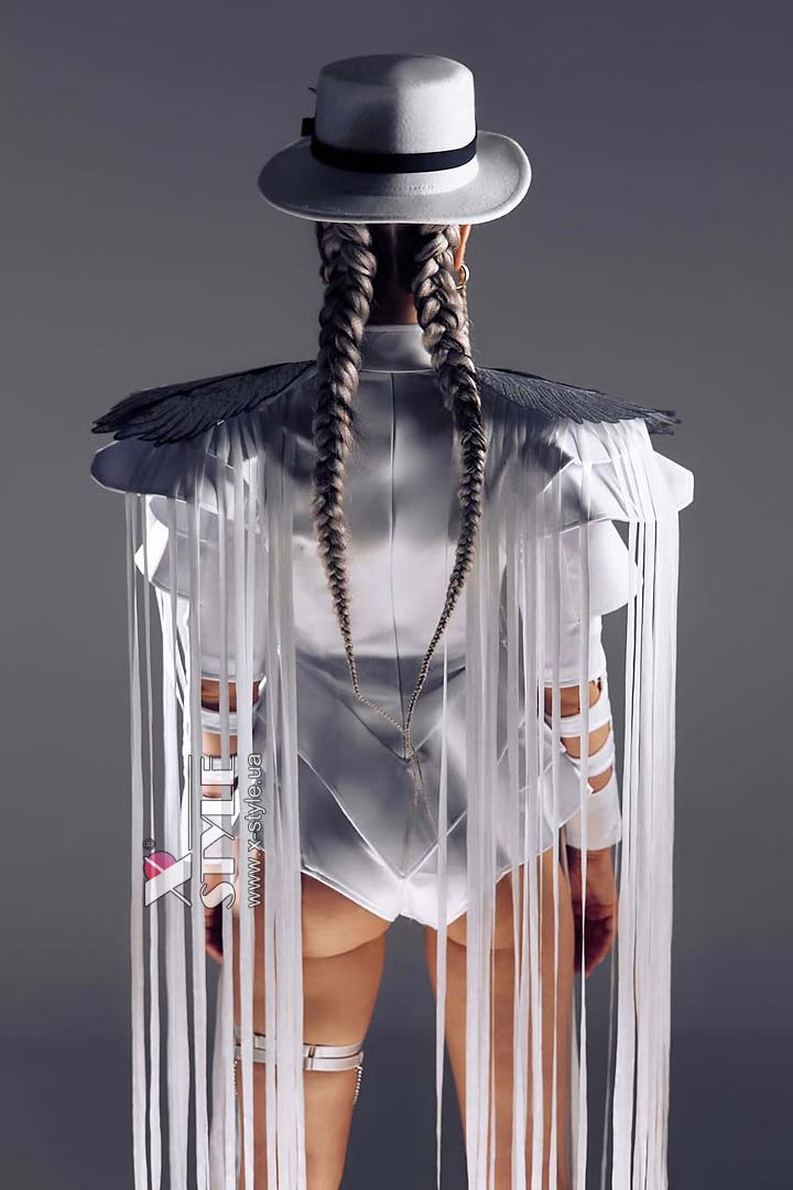 Костюм Futuristic Girl (мантия, боди, шляпа, гогглы)