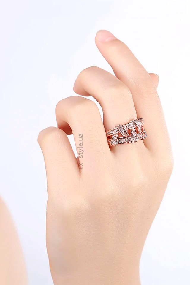 Массивное кольцо с камнями (розовая позолота)