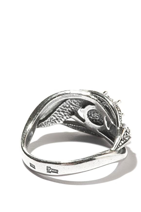 Ювелирное посеребренное кольцо с изумрудным Swarovski