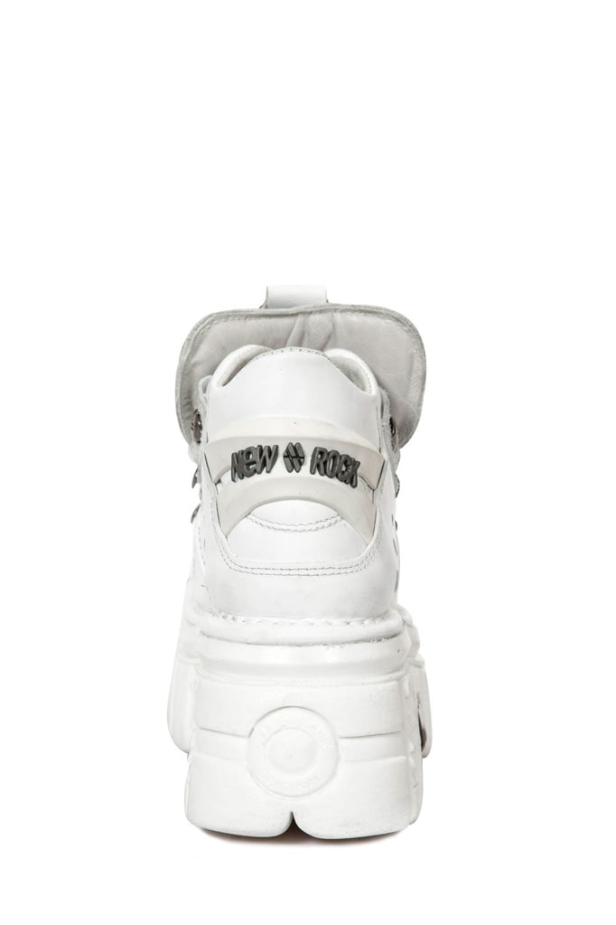 Белые кожаные кроссовки на массивной подошве B4004