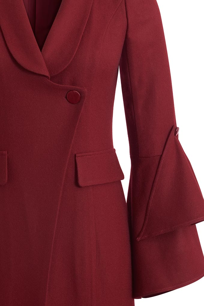 Длинное приталенное шерстяное платье-пальто бордового цвета