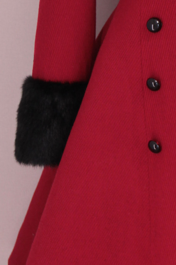 Vintage Winter Coat with Hood and Fur (80% Wool)