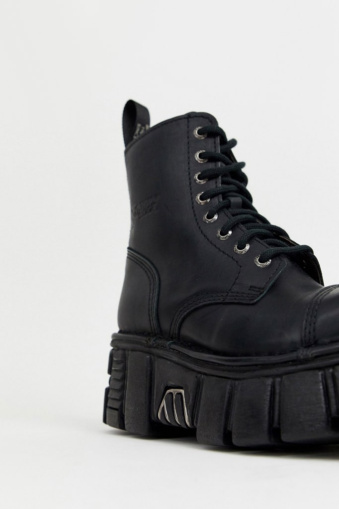Black Leather Platform Boots NR4013